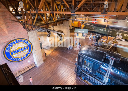 Septembre 22, 2018 Los Angeles / CA / USA - Les visiteurs du California State Railroad Museum Banque D'Images