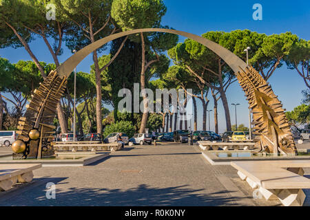 Des personnes non identifiées à la Villa d'Este à Tivoli, Italie. Banque D'Images