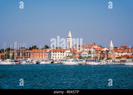 Vue panoramique d'Izola en Slovénie. Banque D'Images