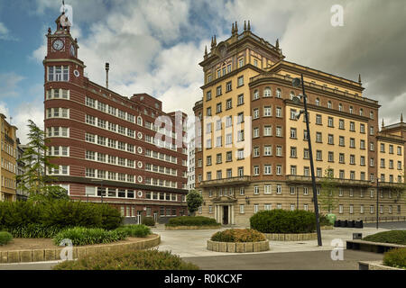 Bâtiments typiques de la Plaza España del Ferrol, village de La Corogne, Galice, Espagne, Banque D'Images