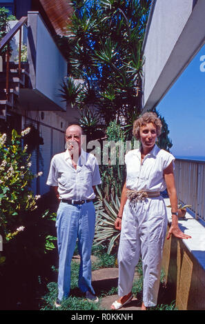 Der brasilianische Juwelier Hans Stern mit Ehefrau Ruth à Rio de Janeiro, Brésil 1990. Hans Stern joaillier brésilien avec son épouse Ruth à Rio de Janeiro, Brésil 1990. Banque D'Images