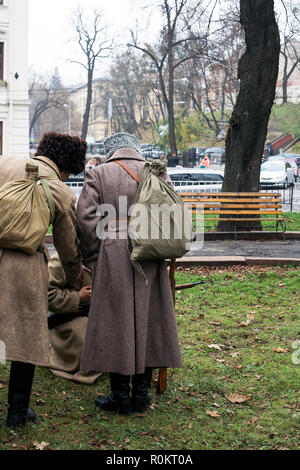 Lviv, Ukraine - 04 novembre 2018 : reconstruction historique des événements militaires il y a 100 ans, l'événement de 1918. Des combats entre la Pologne et l'Ouest (ZUNR Ukra Banque D'Images