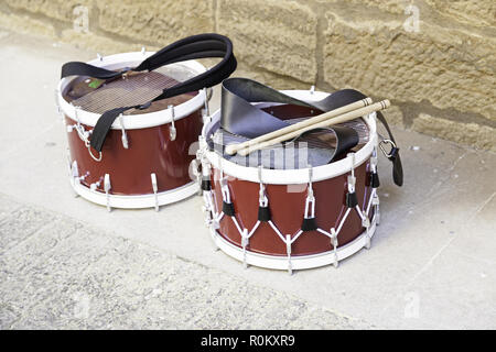 Drums Band, détail d'un instrument de percussion, de la musique dans la rue, street art Banque D'Images