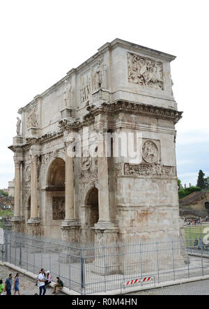Arc de Constantin à Rome. Banque D'Images
