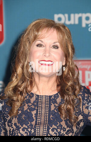 Los Angeles, USA. 5 Nov 2018. Jodi Benson 11/05/2018 La première mondiale de 'Ralph brise le Internet' tenue à El Capitan Theatre de Los Angeles, CA Photo by Hiro Katoh / HollywoodNewsWire.co Crédit : Hollywood News Wire Inc./Alamy Live News Banque D'Images