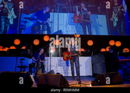 James Blunt, Saenger, musique, concert, chant, tapis rouge, Tapis Rouge Show, 37e bal de la presse sportive allemande dans l'Alte Oper de Francfort, 03.11.2018. Dans le monde d'utilisation | Banque D'Images