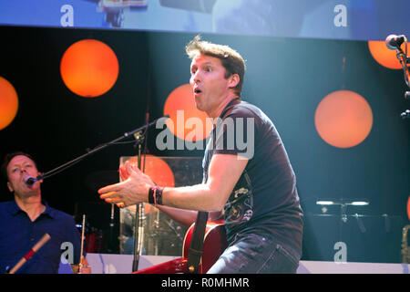 James Blunt, Saenger, musique, concert, chant, tapis rouge, Tapis Rouge Show, 37e bal de la presse sportive allemande dans l'Alte Oper de Francfort, 03.11.2018. Dans le monde d'utilisation | Banque D'Images