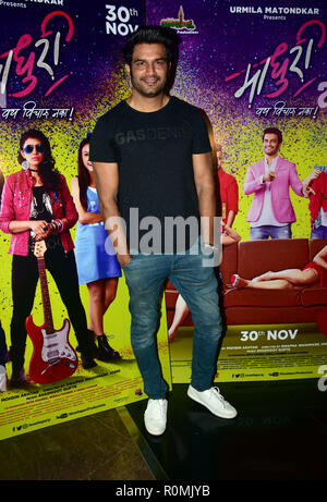 Mumbai, Inde. 5Th Nov, 2018. Sharad acteur Kelkar vu poser à la remorque lancement de marathi film 'Madhuri' au Cinepolis Andheri à Mumbai. Credit : Azhar Khan SOPA/Images/ZUMA/Alamy Fil Live News Banque D'Images