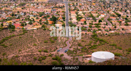 Arizona cityscape views avec maisons et routes Banque D'Images