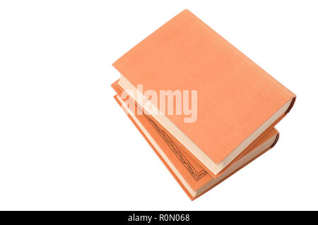 Deux livres isolé sur fond blanc. Banque D'Images