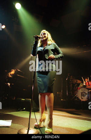 BLONDIE, GLASGOW BARROWLANDS, 19.11.98. Banque D'Images