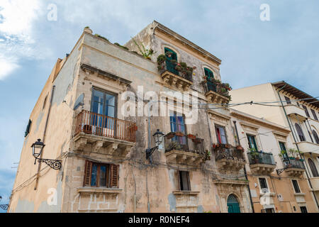 Les détails architecturaux. Ortigia. Petite île qui est le centre historique de la ville de Syracuse, en Sicile. L'Italie. Banque D'Images