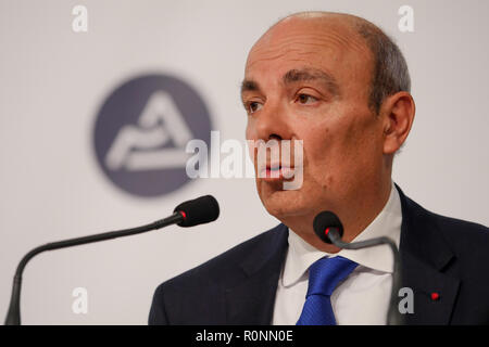 Eric Trappier, PDG de Dassault, parle de l'industrie lors de réunions régionales de l'industrie aéronautique et l'espace, Lyon, France Banque D'Images