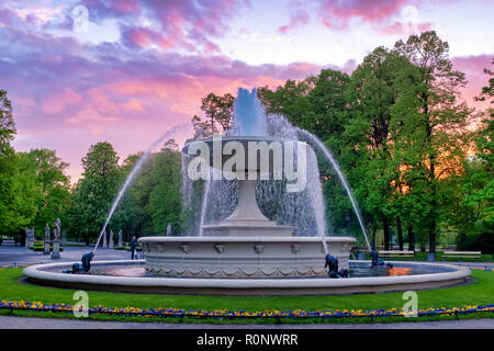 Fontaine dans le jardin Saxon, Varsovie, Pologne Banque D'Images