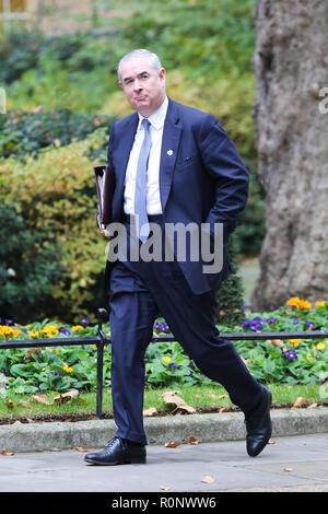 Geoffrey Cox, Procureur Général vu arrivant à Downing Street pour la réunion hebdomadaire du Cabinet. Banque D'Images