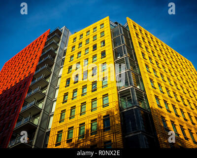 Renzo Piano Central St Giles bâtiment dans le centre de Londres Royaume-Uni. L'architecte Renzo Piano a ouvert ses portes en 2010 Banque D'Images