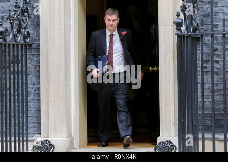 David Gauke, Secrétaire de la Justice vu au départ de No 10 Downing Street après avoir assisté à la réunion hebdomadaire du Cabinet. Banque D'Images