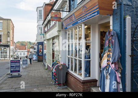 High Street, Lymington Lymington, Hampshire, Royaume-Uni Banque D'Images