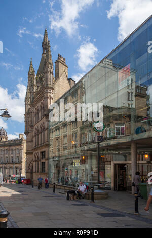 Le Wool Exchange à Bradford, West Yorkshire - maintenant utilisé comme une librairie Waterstones Banque D'Images