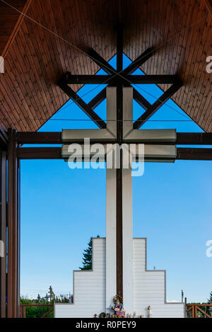 Chapelle où le Pape Jean Paul II a donné la masse sur la colline des croix, Siauliai (Šiauliai), Siauliai County , la Lituanie, Pays Baltes, Europe Banque D'Images