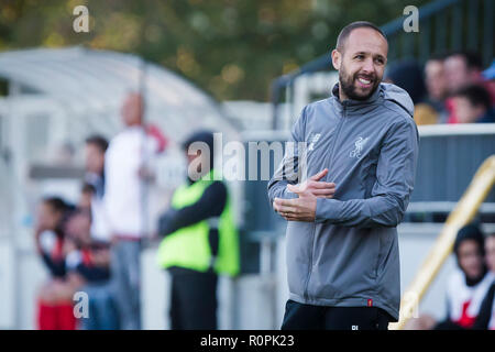 Belgrade, Serbie. 6 novembre, 2018. L'UEFA 2018 de football Ligue de jeunesse de l'étoile rouge de Belgrade v Liverpool, FK Cukaricki Belgrade, du stade. L'entraîneur-chef Barry Lewtas de Liverpool réagit Crédit : Nikola Krstic/Alamy Live News Banque D'Images