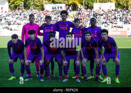 Belgrade, Serbie. 6 novembre, 2018. L'UEFA 2018 de football Ligue de jeunesse de l'étoile rouge de Belgrade v Liverpool, FK Cukaricki Belgrade, du stade. L'équipe de lignes de crédit de Liverpool : Nikola Krstic/Alamy Live News Banque D'Images