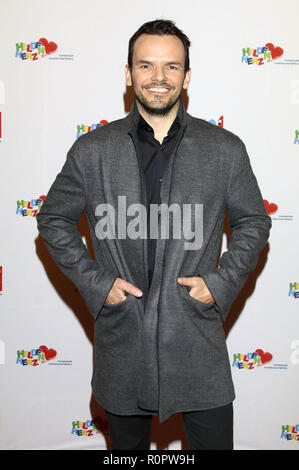 Hambourg, Allemagne. 05Th Nov, 2018. Steffen Henssler bei der Preisverleihung vom Medienpreis 2018 Heldenherz der Stiftung projet Mittagskinder im Rathaus Hamburger, Hambourg, 05.11.2018 | Conditions de crédit dans le monde entier : dpa/Alamy Live News Banque D'Images