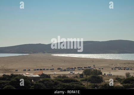 La vaste plage de Prasonisi, Rhodes, Grèce, où la mer Egée et la mer Méditerranée rencontrez.Prasonisi est située à l'extrémité sud de Rhodes. Banque D'Images