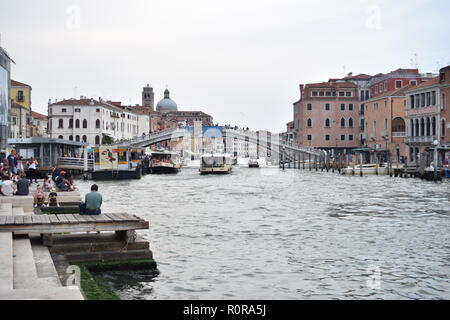 Canal Grande avec pont Scalzi à Venise Banque D'Images