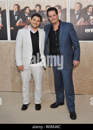 Jerry Ferrara et Kevin Connolly - Entourage Première au StudioTheater Paramount à Los Angeles. - ConnollyKevin FerraraJerr Banque D'Images