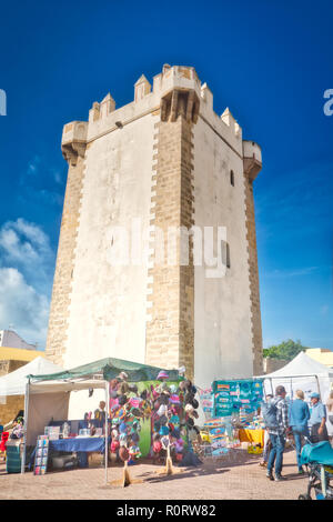 Conil de la Frontera, Cadix, Espagne - 27 octobre 2018 : le 26, 27 et 28 octobre le premier Festival de contes du vent a eu lieu à Conil Banque D'Images