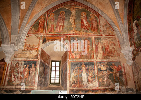 Fresques dans le roman gothique église de San Flaviano à Montefiascone, Viterbe, Latium, Italie Banque D'Images