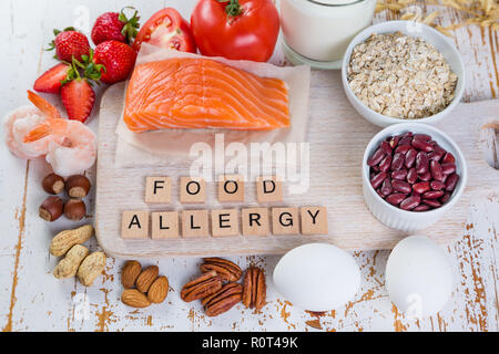 Allergies alimentaires - concept avec allergènes majeurs Banque D'Images