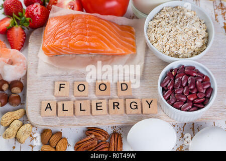 Allergies alimentaires - concept avec allergènes majeurs Banque D'Images