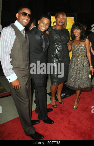 Will Smith, Tristan Wilds, Queen Latifah et Jada Pinkett-Smith - La vie secrète des abeilles Premiere à l'Academy of Motion Pictures Arts & Sciences en B Banque D'Images