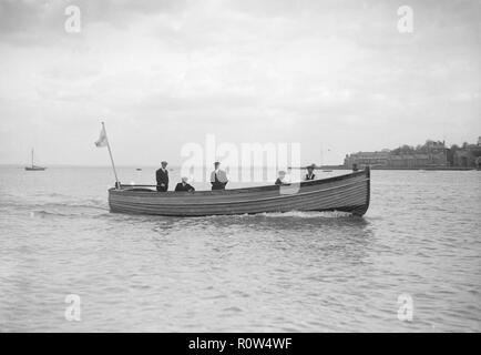 Mitcham motor lancer 'Border Pride No3' en cours, 1912. Créateur : Kirk & Sons de Cowes. Banque D'Images