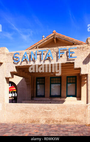 Santa Fe Railroad Station bâtiment dans la zone connue sous le nom de Gare de Nouveau Mexique USA Banque D'Images