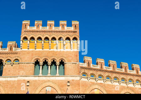 Palazzo Aldobrandeschi (Palazzo della Provincia) dans le centre-ville de Grosseto, Italie Banque D'Images