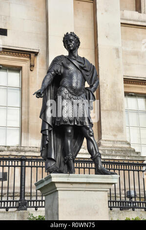 Statue de James 2ème, Trafalgar Square, London, England, UK Banque D'Images