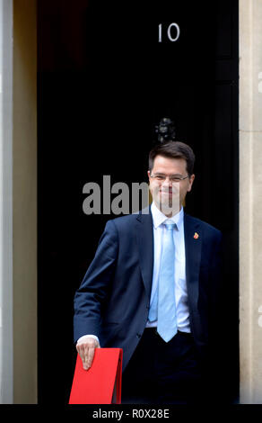 James Brokenshire MP à Downing Street avant le budget, 29 Octobre 2018 Banque D'Images