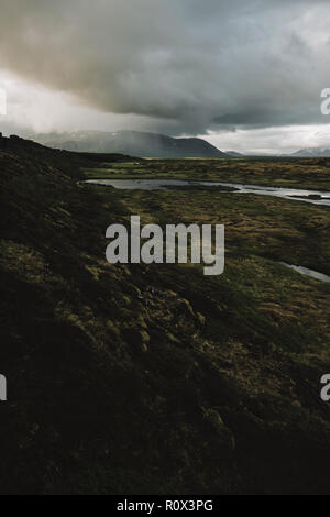 Un sombre paysage sombre sombre sombre sombre et sombre - Pingvellir / Thingvellir Islande Banque D'Images