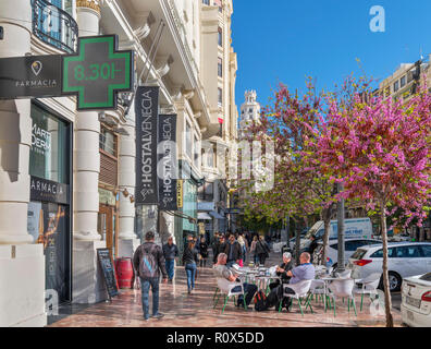 Café sur la Plaça de l'Ajuntament (Plaza del Ayuntamiento) dans le centre-ville, Valencia, Espagne Banque D'Images