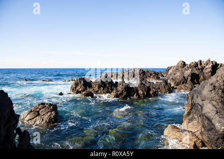 L'île de Madère : Porto Moniz piscine naturelle. Banque D'Images