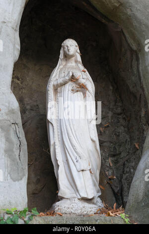 Statuette religieuse de Mariah. Lieu de culte à Heverlee, Belgique Banque D'Images