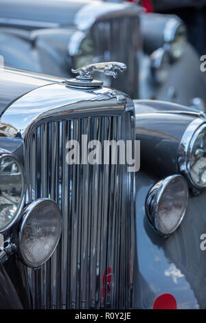 Pièces de voiture de luxe Jaguar Vintage sur la route de l'Illinois 66 Regent Street Motor Show 2018, Londres, Royaume-Uni. Banque D'Images