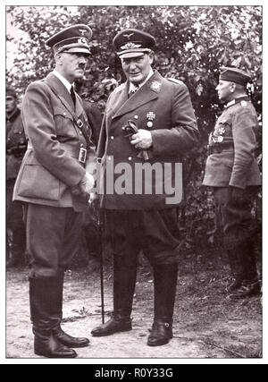 WW2 dirigeants nazis Adolf Hitler et Hermann Goering (Goring) en uniforme militaire 1939 Seconde Guerre mondiale Banque D'Images