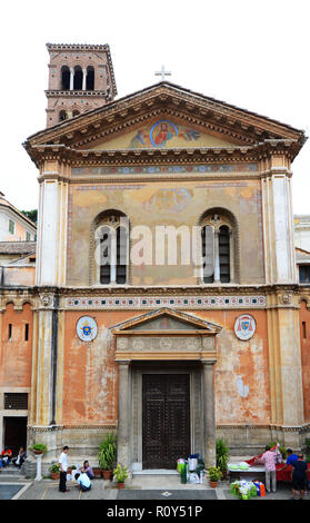 La basilique Santa Pudenziana à Rome. Banque D'Images