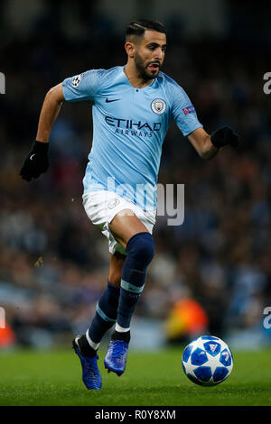 Londres, Royaume-Uni. 7Th Nov 2018. Riyad Mahrez de Manchester City lors de l'UEFA Champions League Groupe F match entre Manchester City et le Shakhtar Donetsk au stade Etihad le 7 novembre 2018 à Manchester, en Angleterre. (Photo de Daniel Chesterton/phcimages.com) : PHC Crédit Images/Alamy Live News Banque D'Images