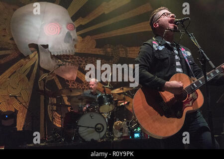 Hammersmith, Londres, Royaume-Uni. 7 novembre, 2018. Hammersmith, Londres, Royaume-Uni. 7Th Nov 2018. Colin Meloy de The Decemberists en live sur scène à Eventim Apollo Hammersmith à Londres. Date de la photo : le mercredi 7 novembre 2018. Photo : Roger Garfield/Alamy Live News Banque D'Images