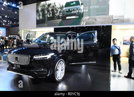 Shanghai. Nov 7, 2018. Photo prise le 7 novembre 2018 montre un XC90 de Volvo à la première importation internationale de la Chine Expo (CIEE) à Shanghai, à l'est de la Chine. Credit : Sadate/Xinhua/Alamy Live News Banque D'Images